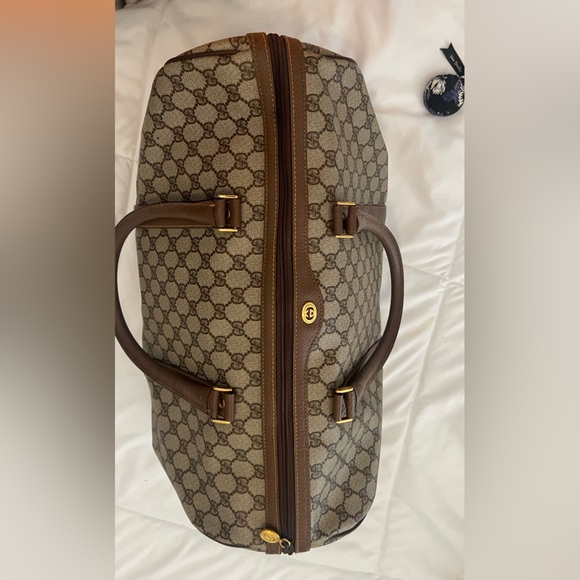 Gucci Beige and Brown GG Monogram duffel. - Picture 10 of 16